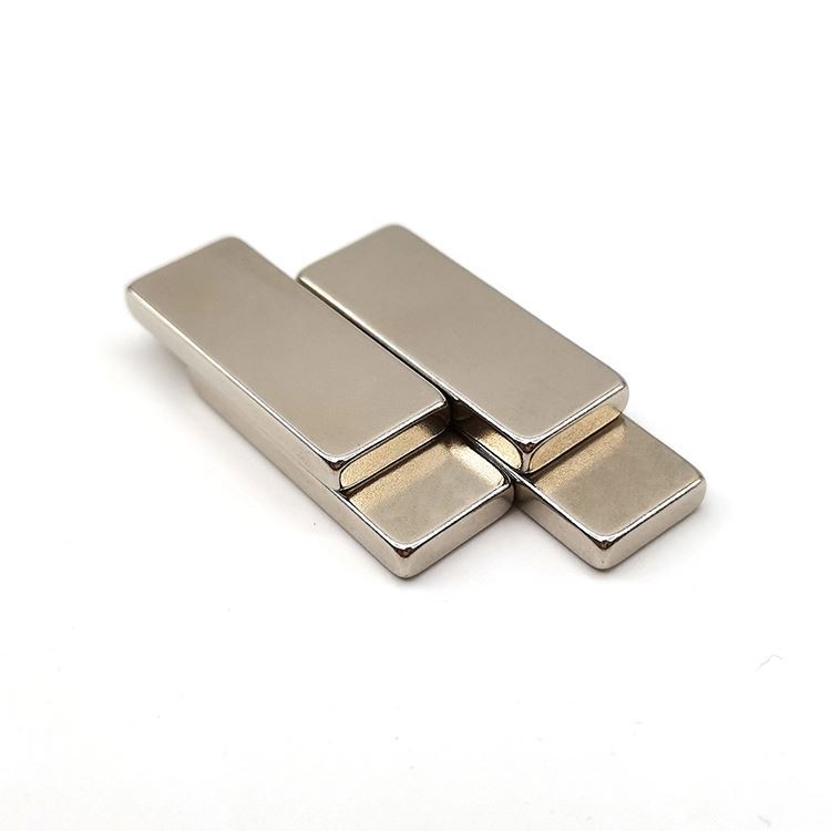 מבוא לחומרי הגלם העיקריים ולהיקף השימוש במגנטים של פריט